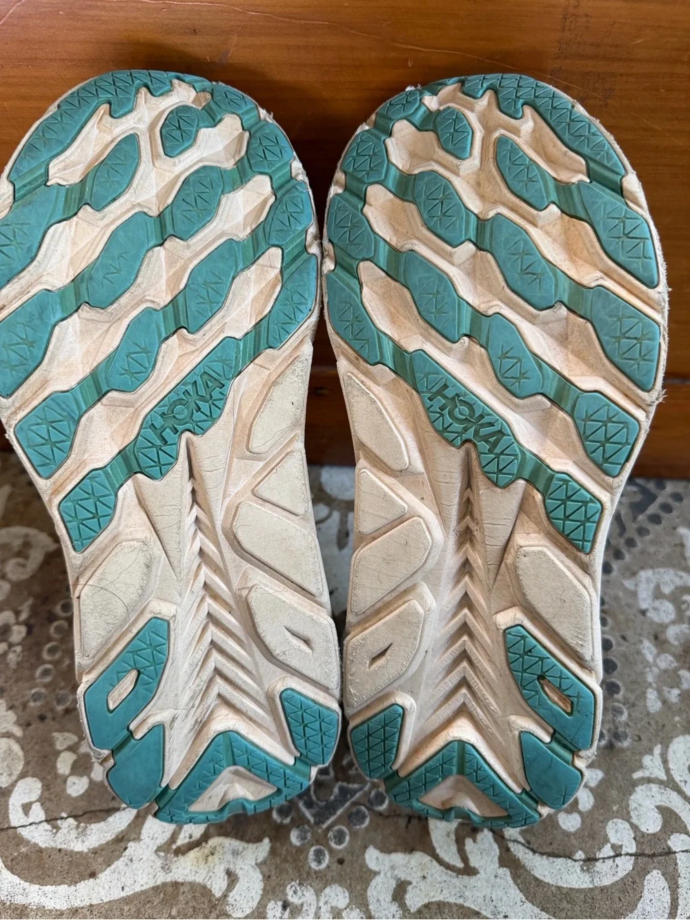 Hoka One One Women's Teal Running Shoes with Pink Trim Sz 10.5